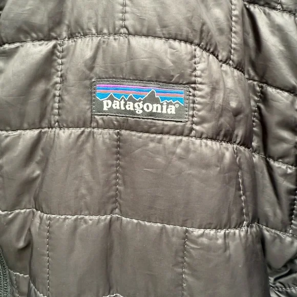 Patagonia Men's Nano Puff Jacket, Size Large - Picture 8 of 8